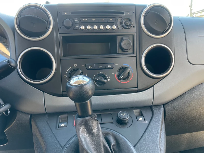 Peugeot Partner 1.6 HDI//Tepee//, снимка 10 - Автомобили и джипове - 53124253