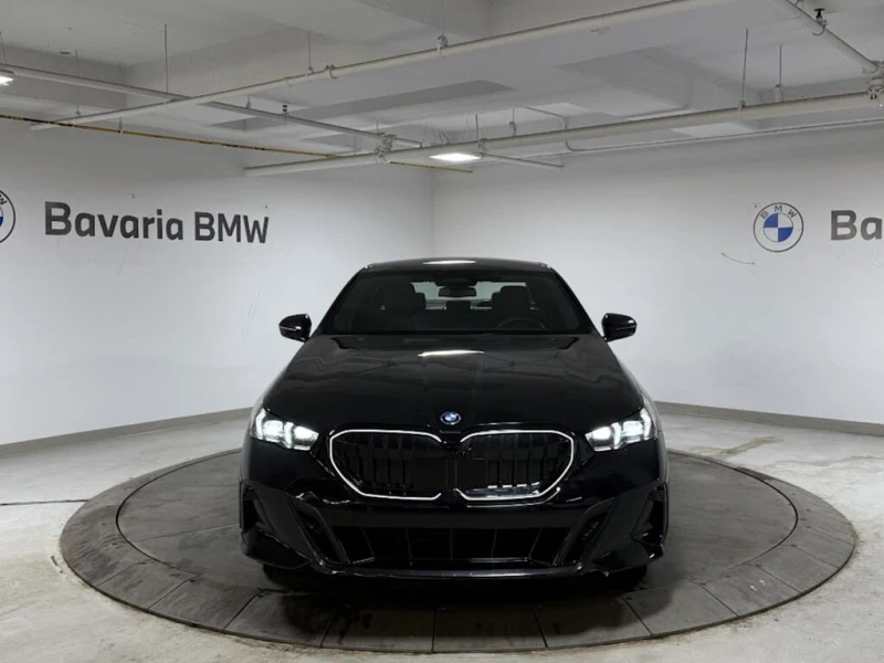 BMW 550 CARFAX* HeadUp* АвтоКредит* (ЦЕНА ДО БГ), снимка 5 - Автомобили и джипове - 53206086