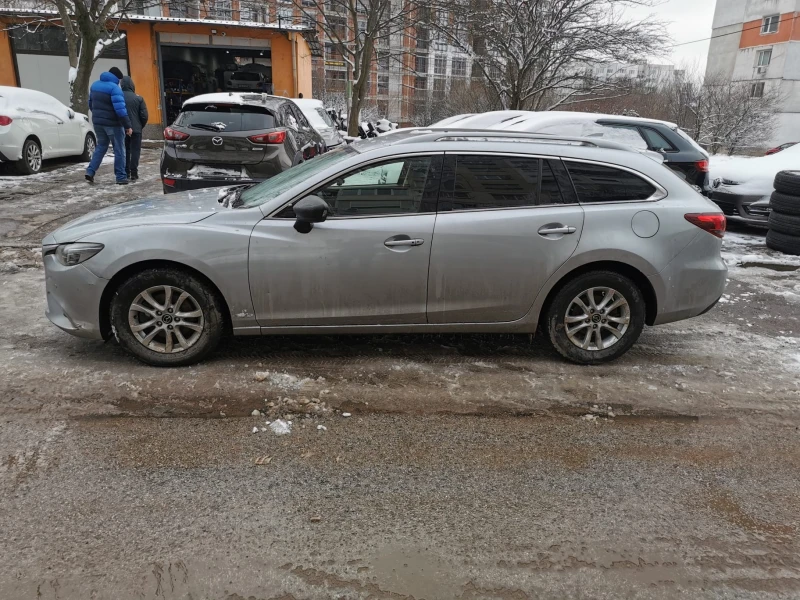 Mazda 6 2.2D, снимка 4 - Автомобили и джипове - 53343449