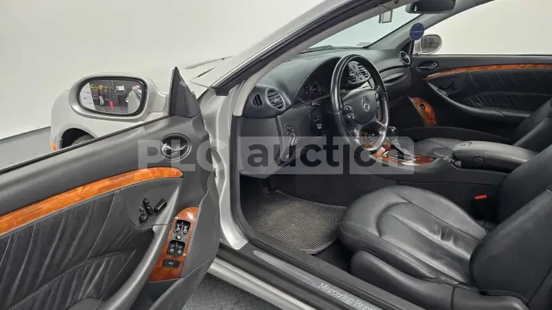 Mercedes-Benz CLK 500 | ВКЛЮЧЕН ТЕХНОТЕСТ, снимка 9 - Автомобили и джипове - 54415059