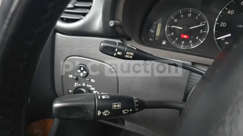 Mercedes-Benz CLK 500 | ВКЛЮЧЕН ТЕХНОТЕСТ, снимка 11 - Автомобили и джипове - 54415059