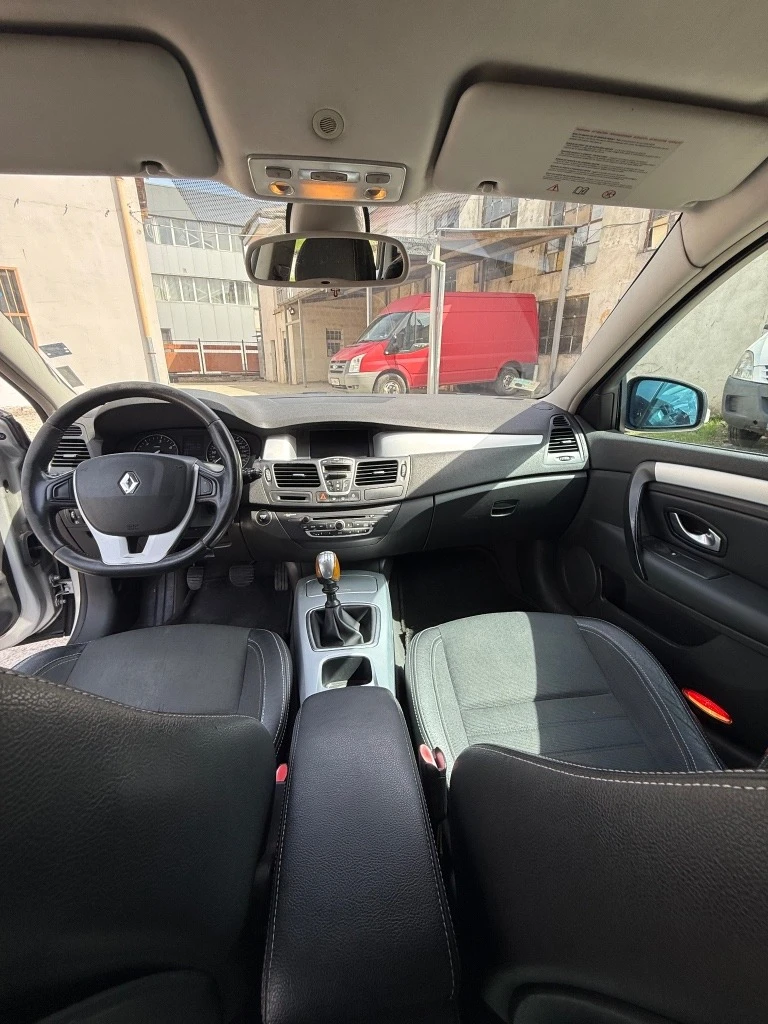 Renault Laguna 3, снимка 7 - Автомобили и джипове - 55798079