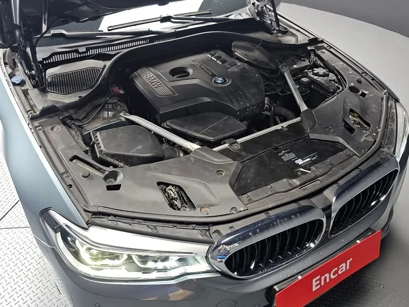 BMW 530 I M Sports Plus, снимка 6 - Автомобили и джипове - 55832840