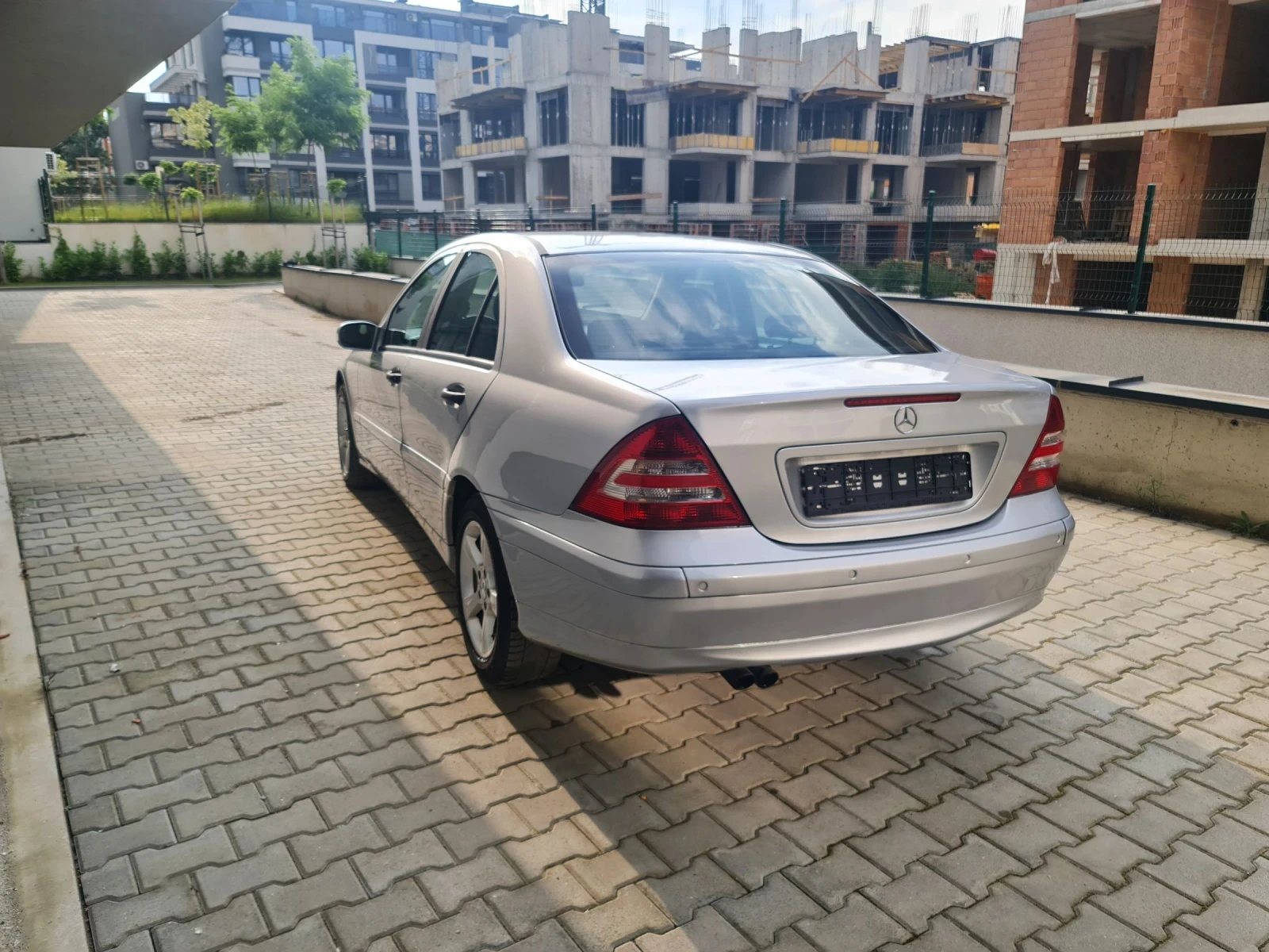 Mercedes-Benz C 180  - изображение 4