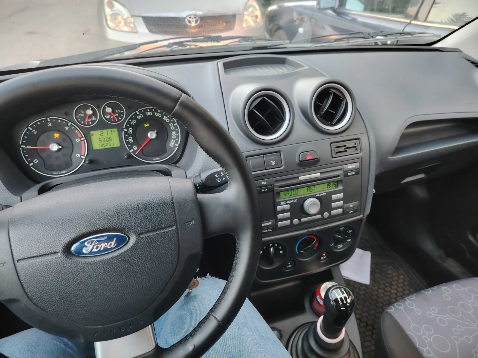 Ford Fiesta  - изображение 5