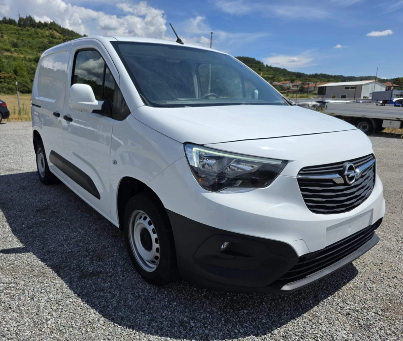 Opel Combo 1.5D - изображение 3
