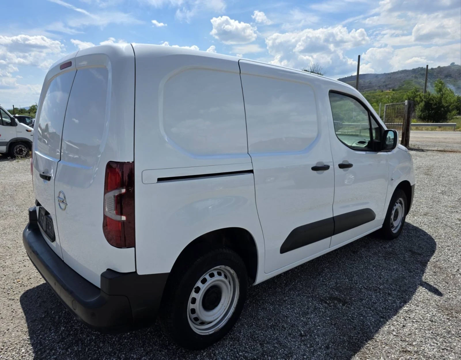 Opel Combo 1.5D - изображение 6