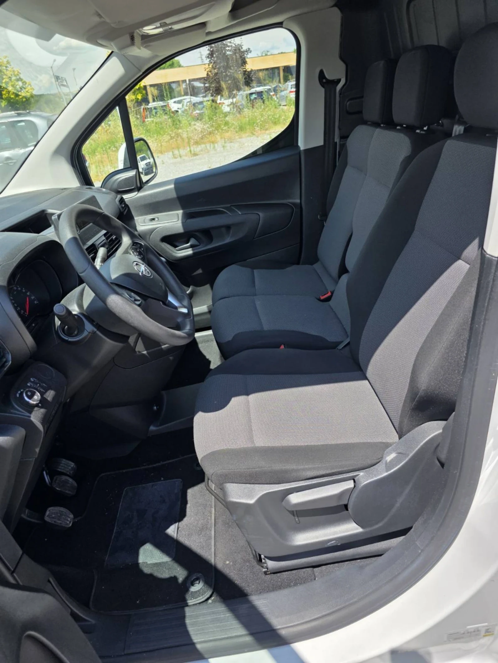 Opel Combo 1.5D - изображение 9