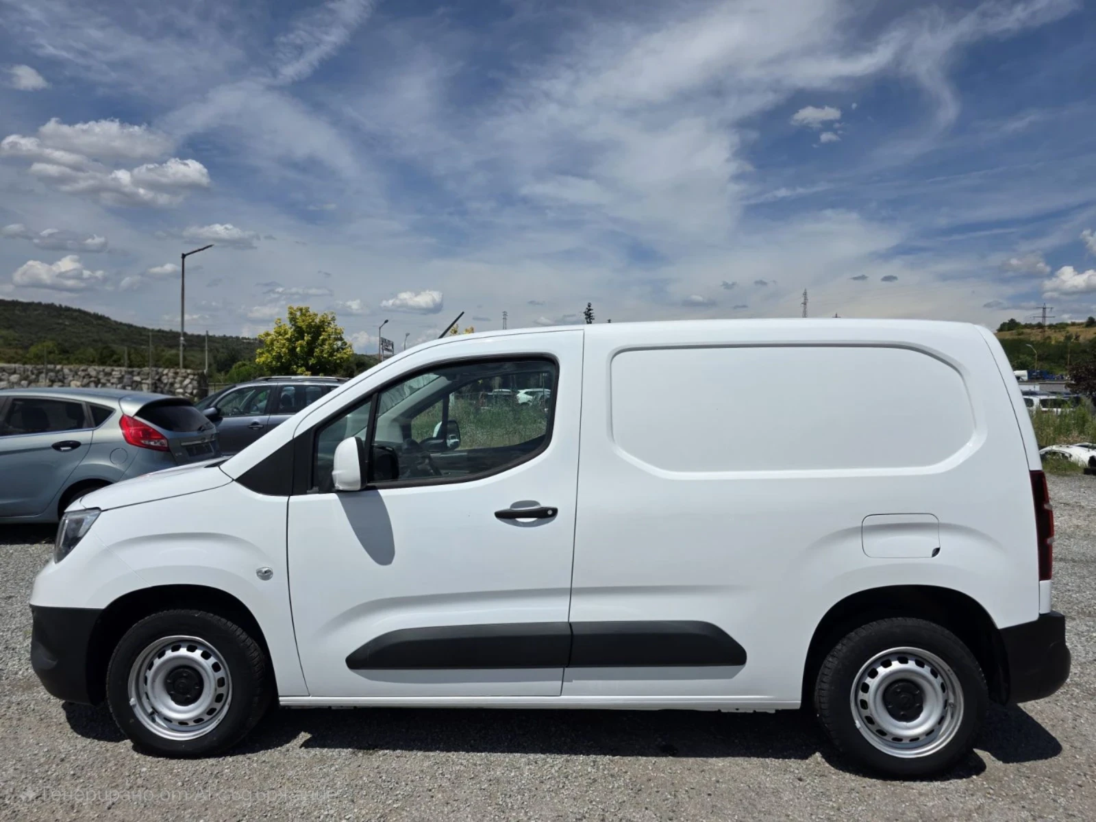 Opel Combo 1.5D - изображение 2