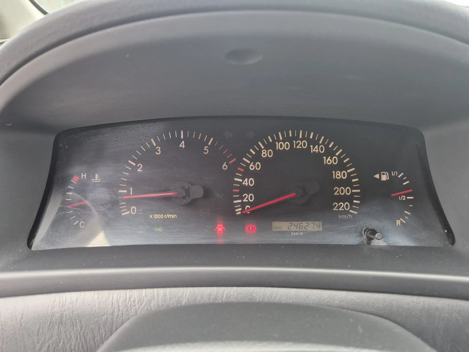 Toyota Corolla verso  - изображение 10