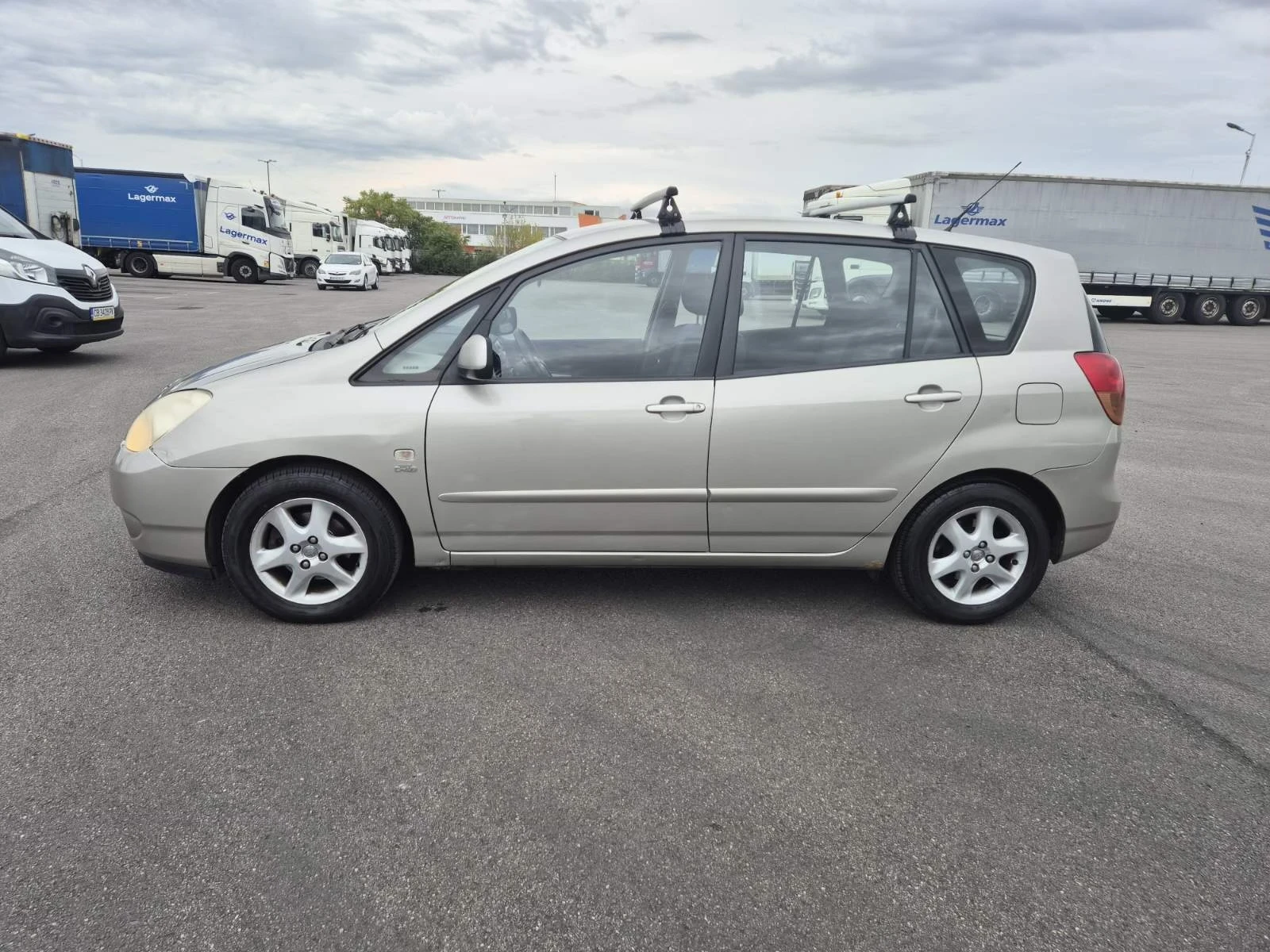 Toyota Corolla verso  - изображение 4