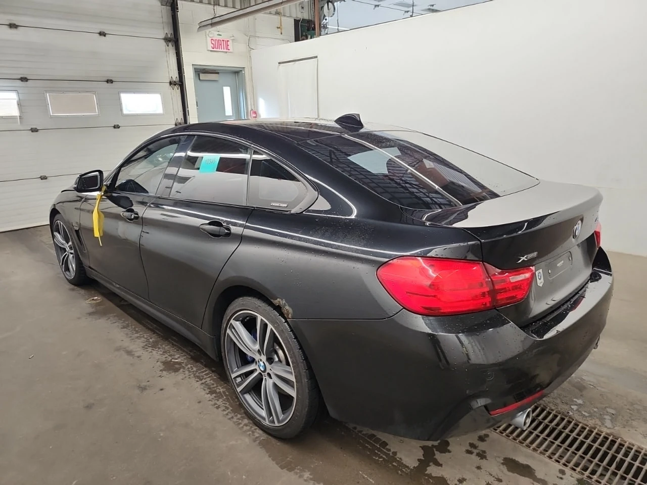 BMW 435 * АВТО КРЕДИТ* ЦЕНА ДО БГ * СЕРВИЗНА ИСТОРИЯ *  - изображение 6