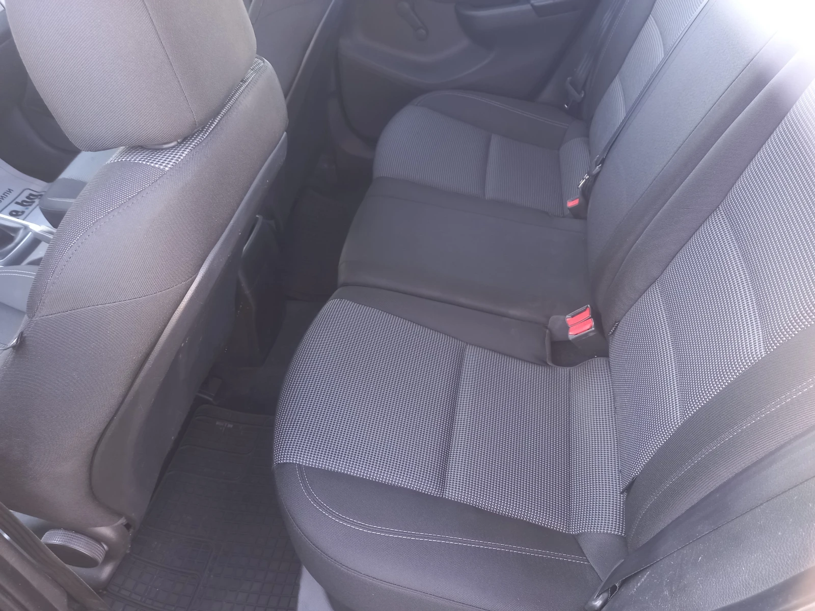 Hyundai I30 1.4 -90 . - 6 .   | Mobile.bg   11