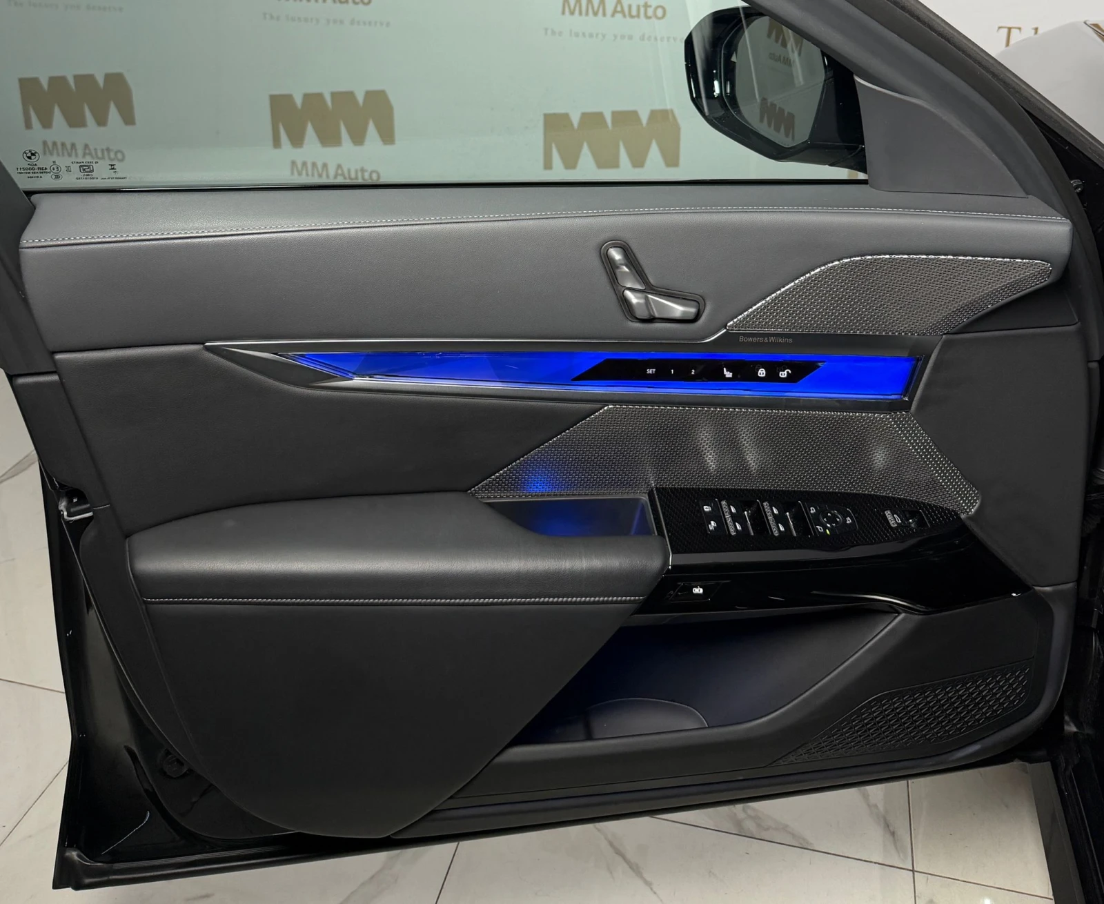 BMW 740 d xDrive* M-Sport* Bowers* SkyLounge* Massage* HuD | Mobile.bg   6