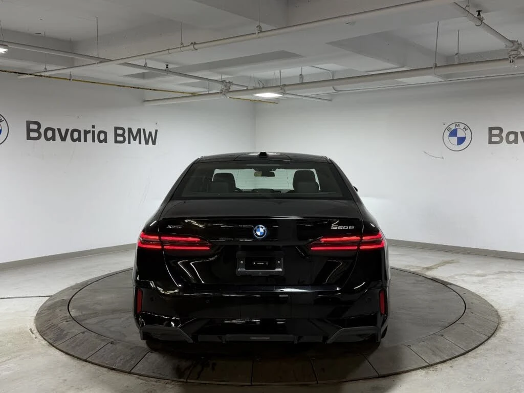 BMW 550 CARFAX* HeadUp* АвтоКредит* (ЦЕНА ДО БГ) - изображение 3