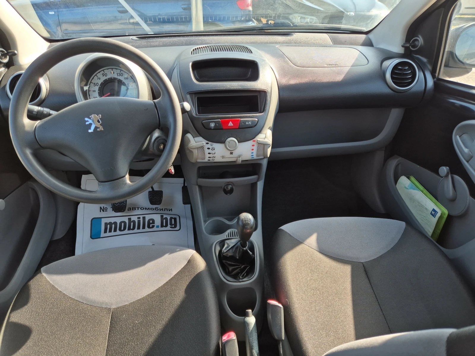 Peugeot 107 1.0I 68к климатик италия, снимка 11 - Автомобили и джипове - 53533569