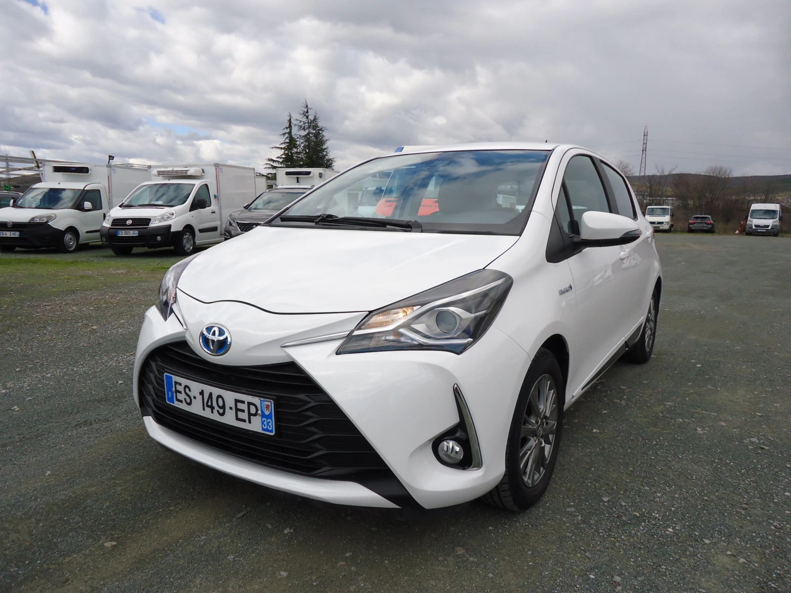 Toyota Yaris 1.5 Hybrid ������ ��������� | Mobile.bg � ����������� 1