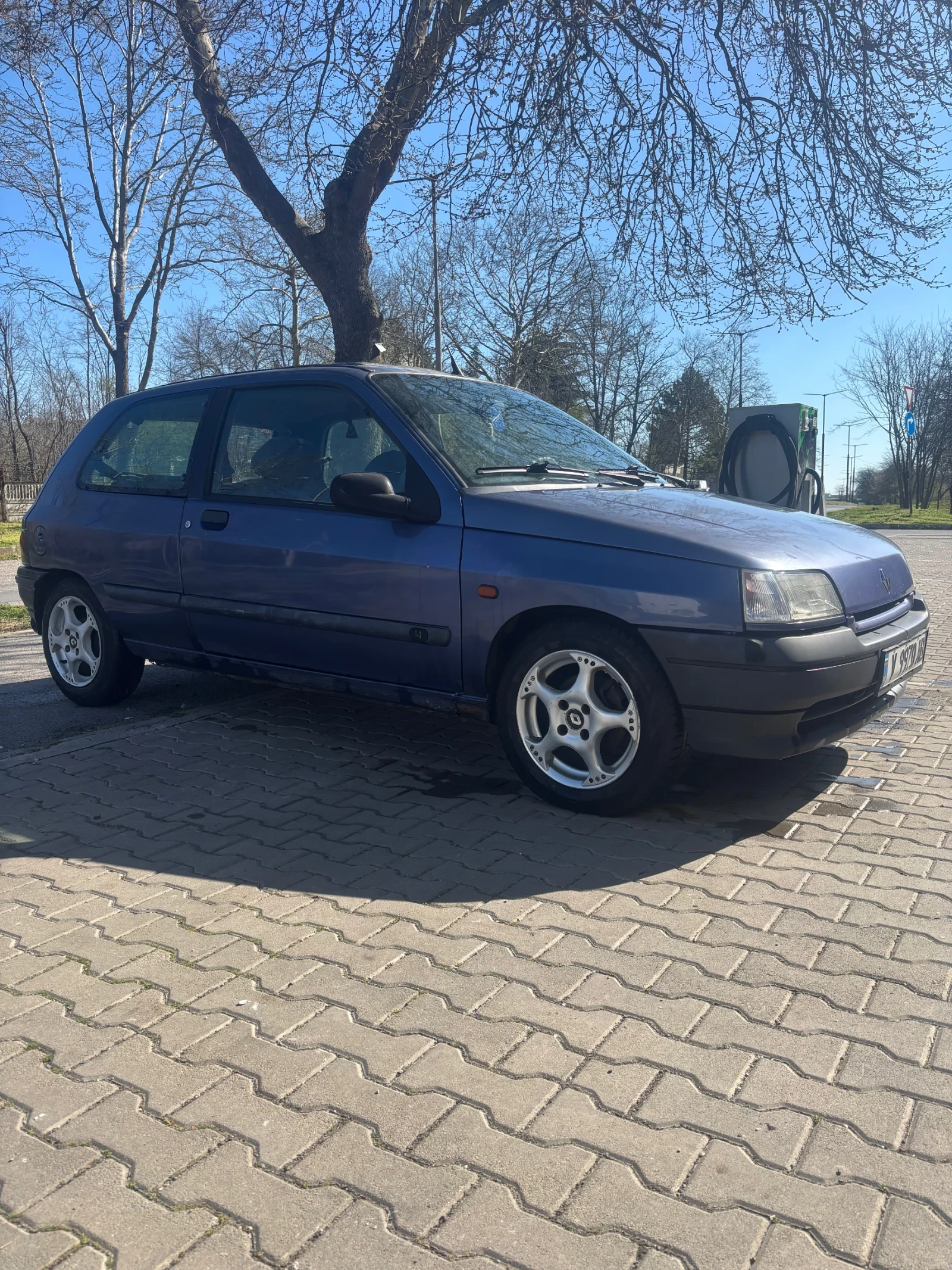 Renault Clio, снимка 10 - Автомобили и джипове - 54126335