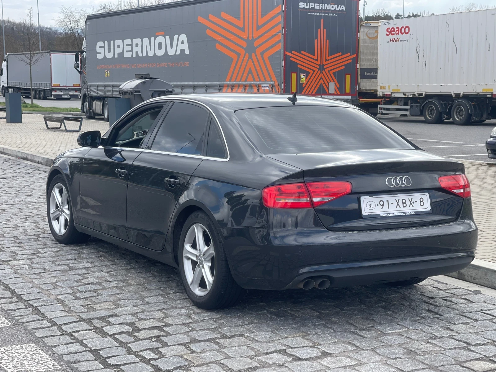 Audi A4 2.0tdi , снимка 5 - Автомобили и джипове - 54146427