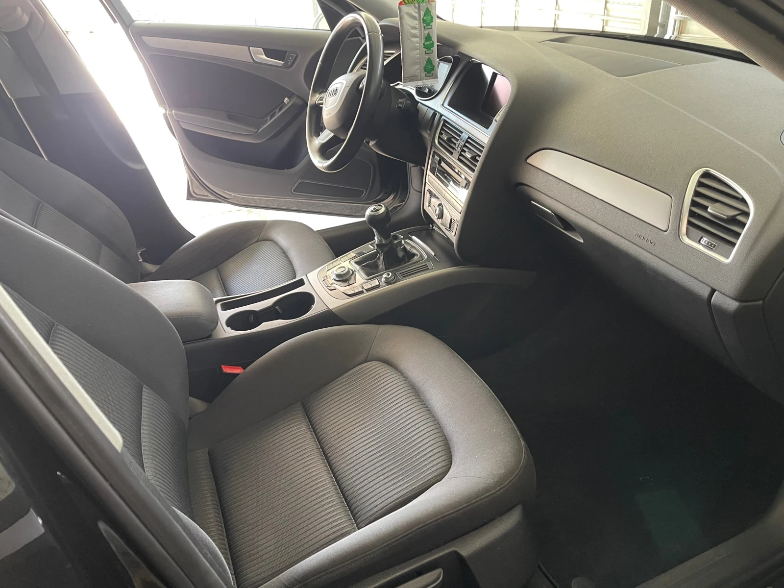 Audi A4 2.0tdi , снимка 15 - Автомобили и джипове - 54146427