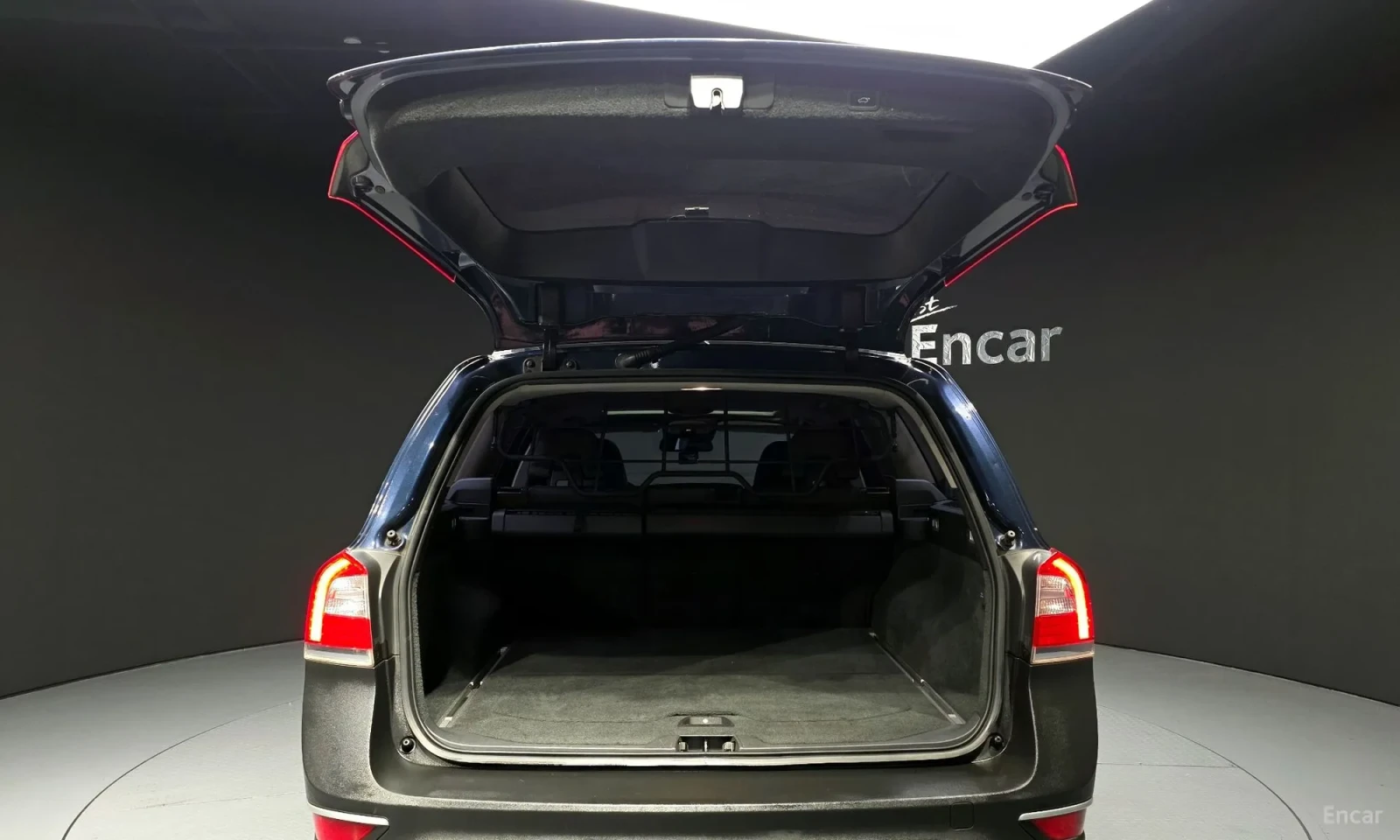 Volvo Xc70 D5 AWD, снимка 14 - Автомобили и джипове - 54264081