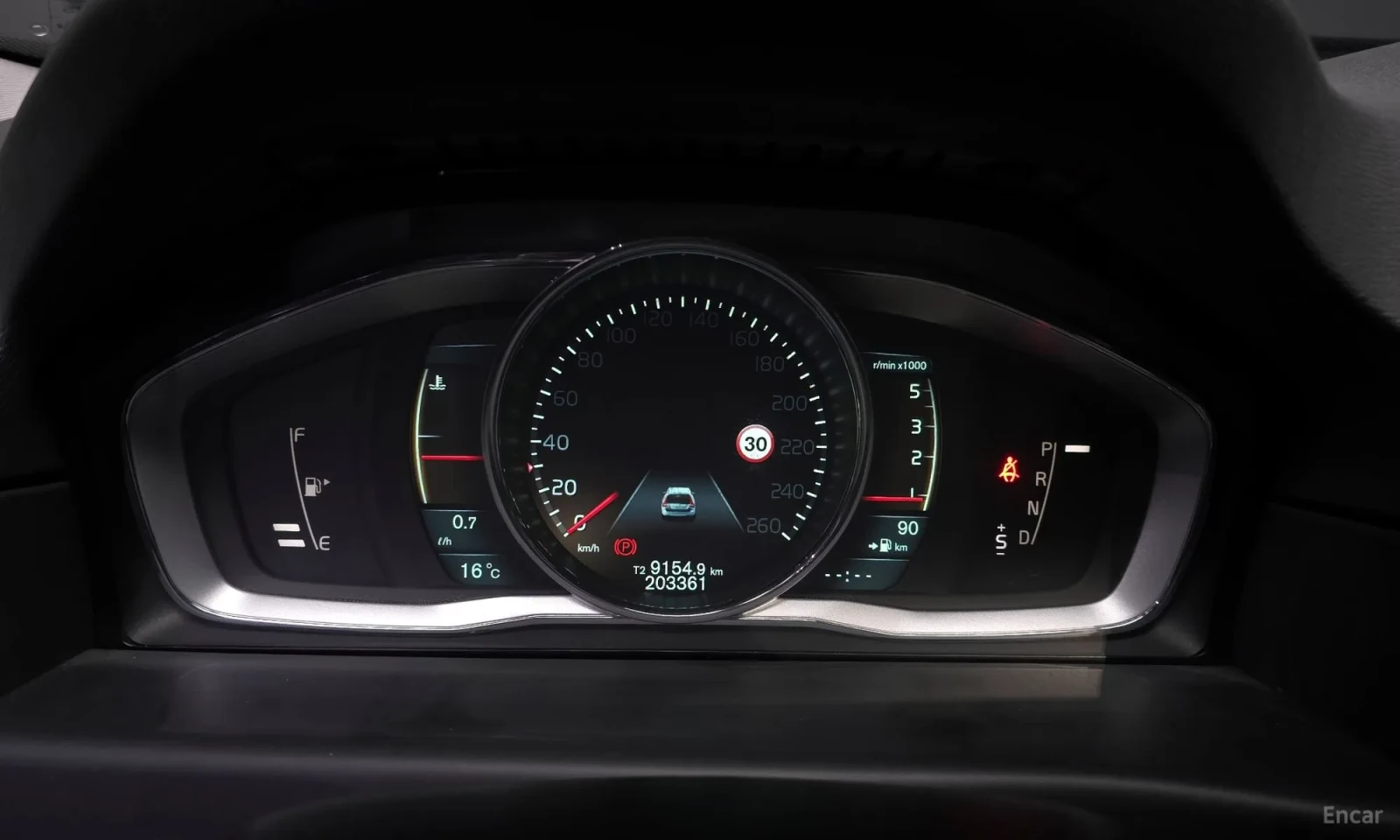 Volvo Xc70 D5 AWD, снимка 8 - Автомобили и джипове - 54264081