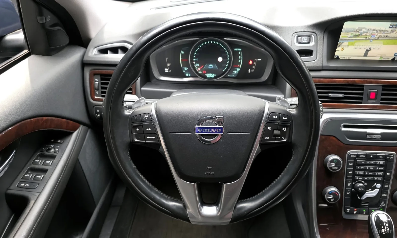 Volvo Xc70 D5 AWD, снимка 7 - Автомобили и джипове - 54264081