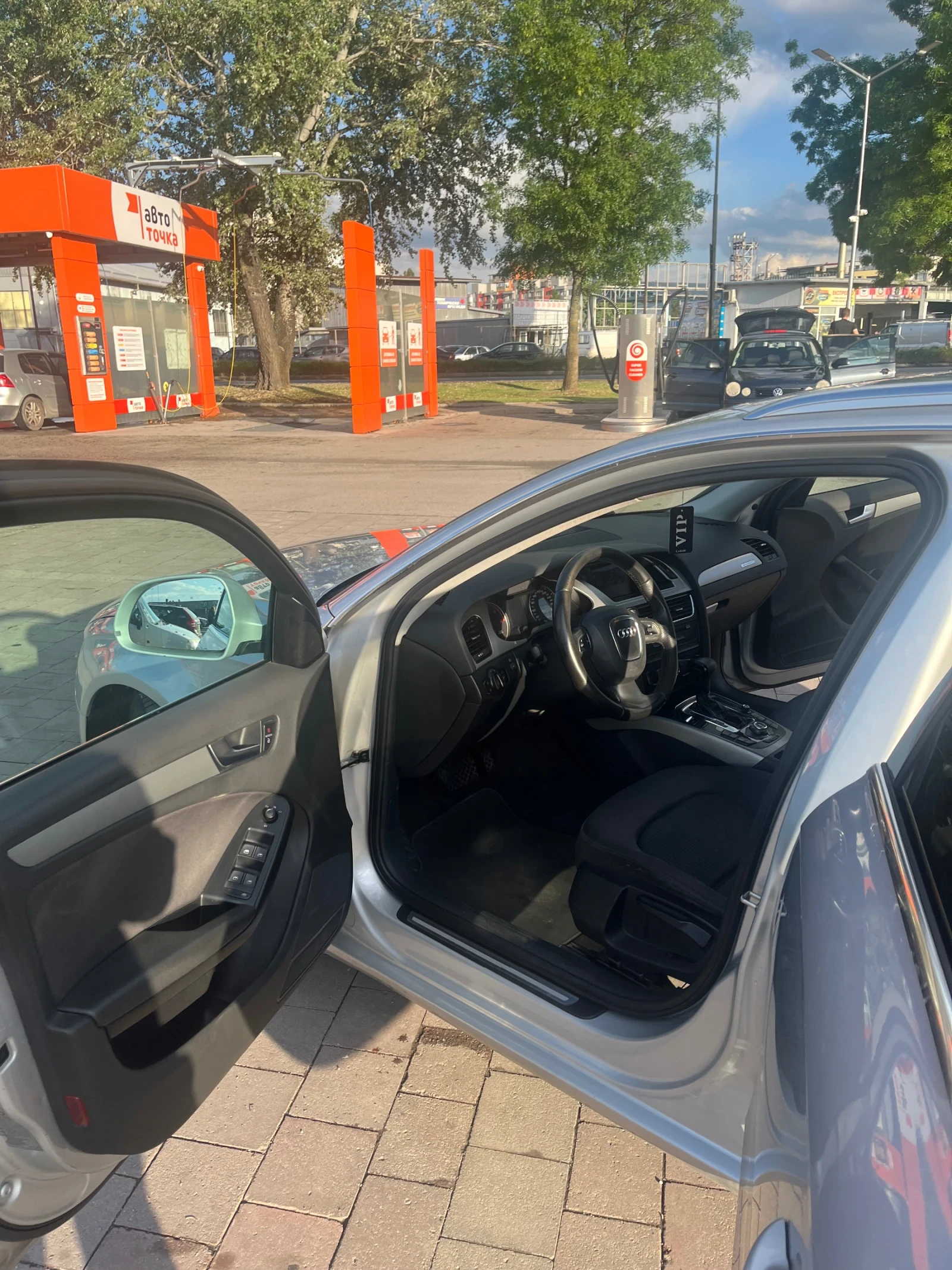 Audi A4 Автомобилът е Audi a4 3.0 TDI, снимка 15 - Автомобили и джипове - 54552193