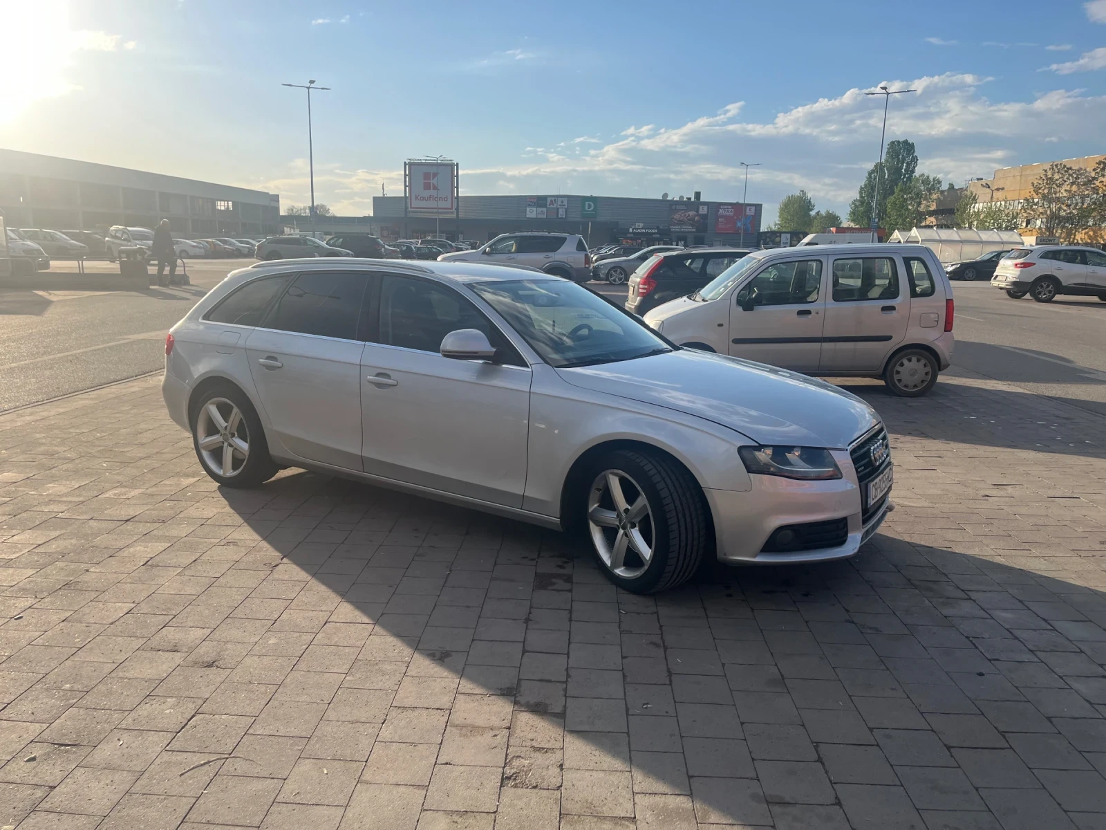 Audi A4 Автомобилът е Audi a4 3.0 TDI, снимка 9 - Автомобили и джипове - 54552193