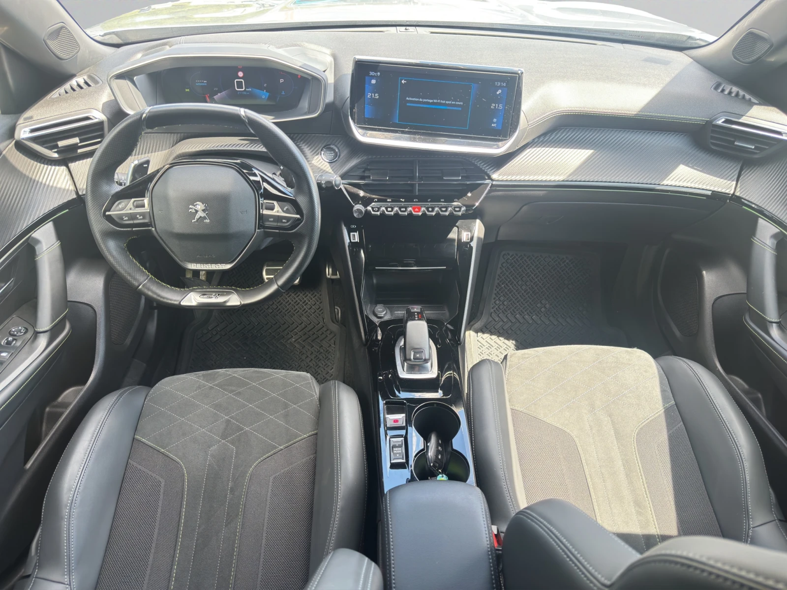 Peugeot 2008 GT PACK 1.2 Puretech EAT8 EURO 6.3, снимка 9 - Автомобили и джипове - 54718838