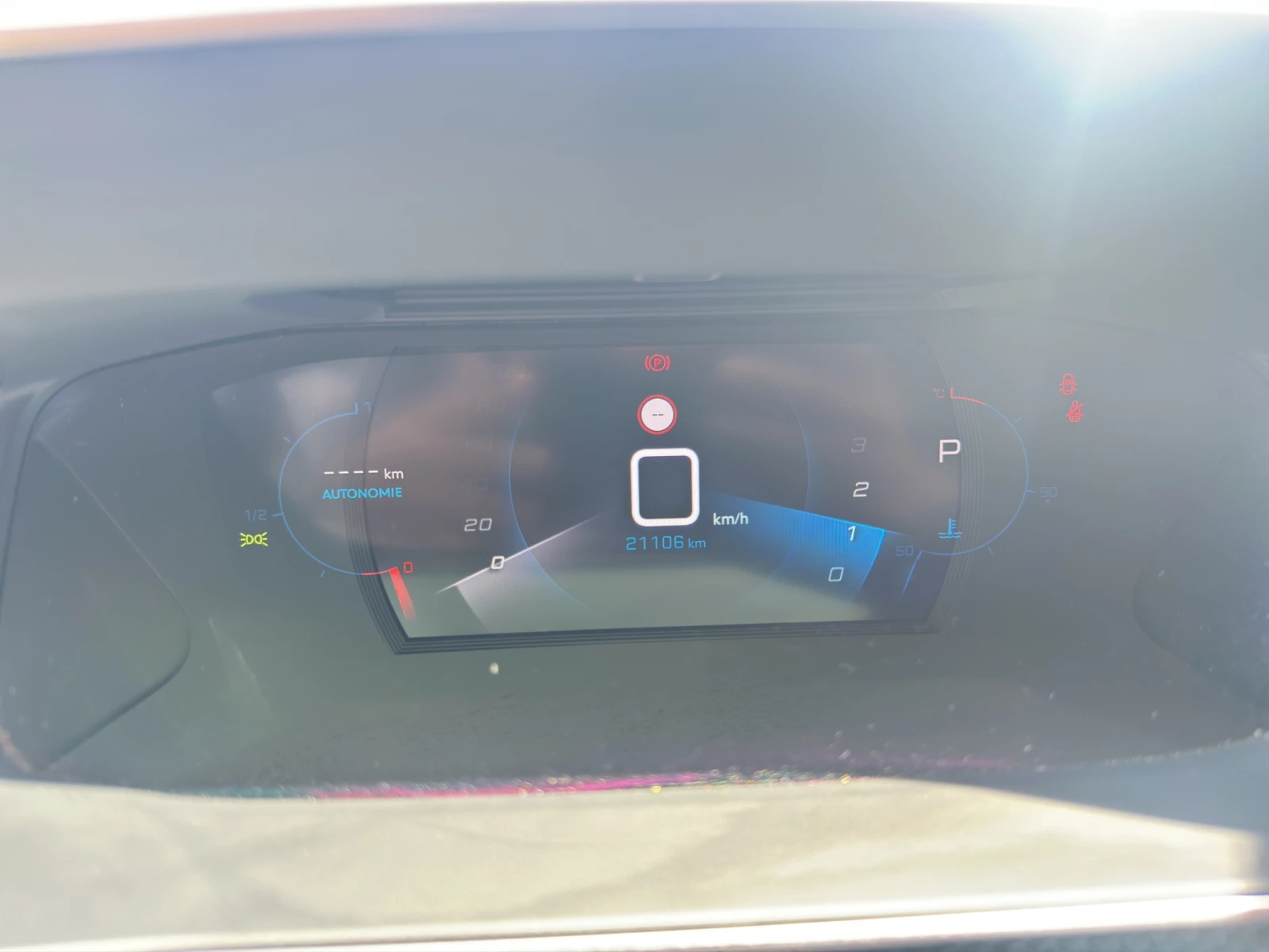 Peugeot 2008 GT PACK 1.2 Puretech EAT8 EURO 6.3, снимка 12 - Автомобили и джипове - 54718838