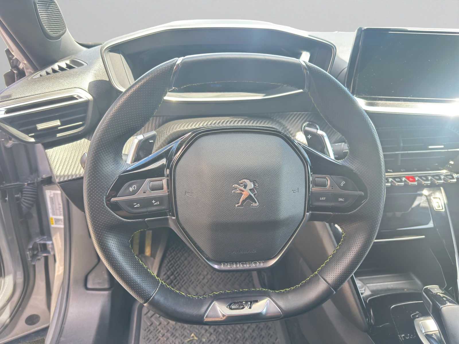 Peugeot 2008 GT PACK 1.2 Puretech EAT8 EURO 6.3, снимка 13 - Автомобили и джипове - 54718838