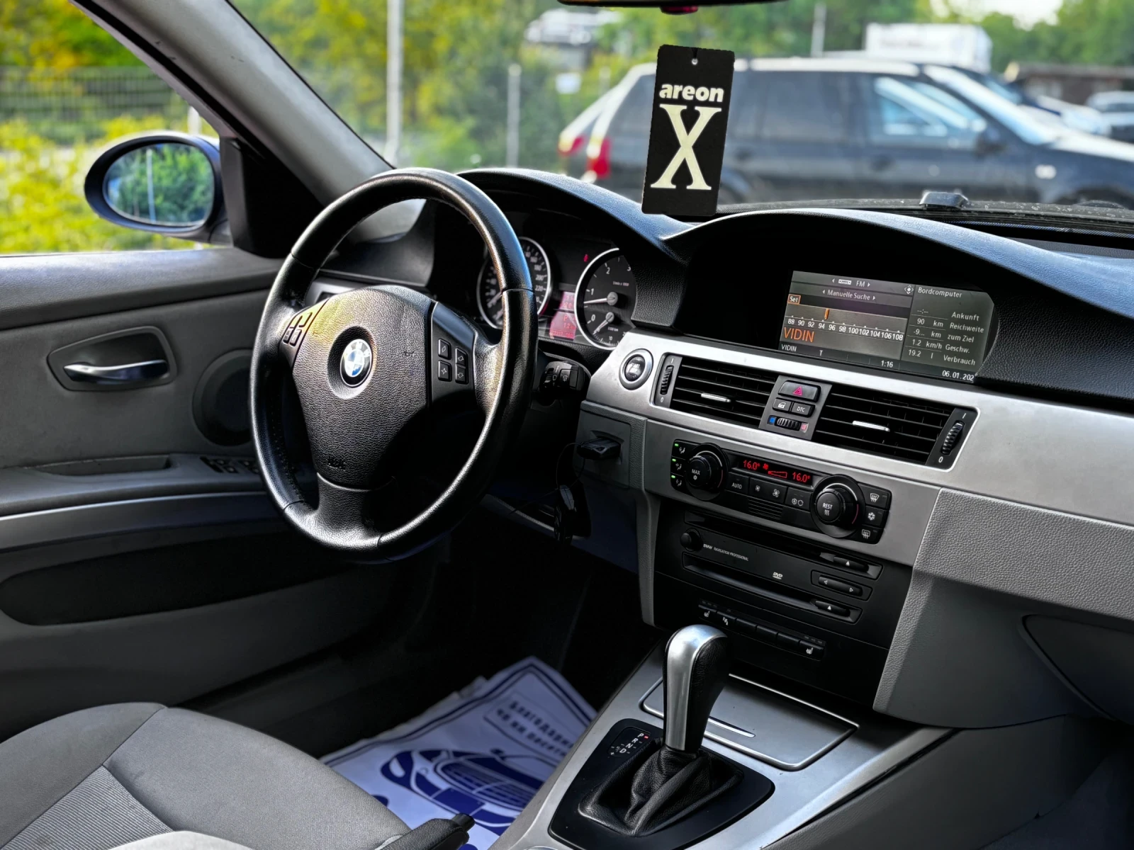BMW 330 231* NAVI* , снимка 14 - Автомобили и джипове - 54887626