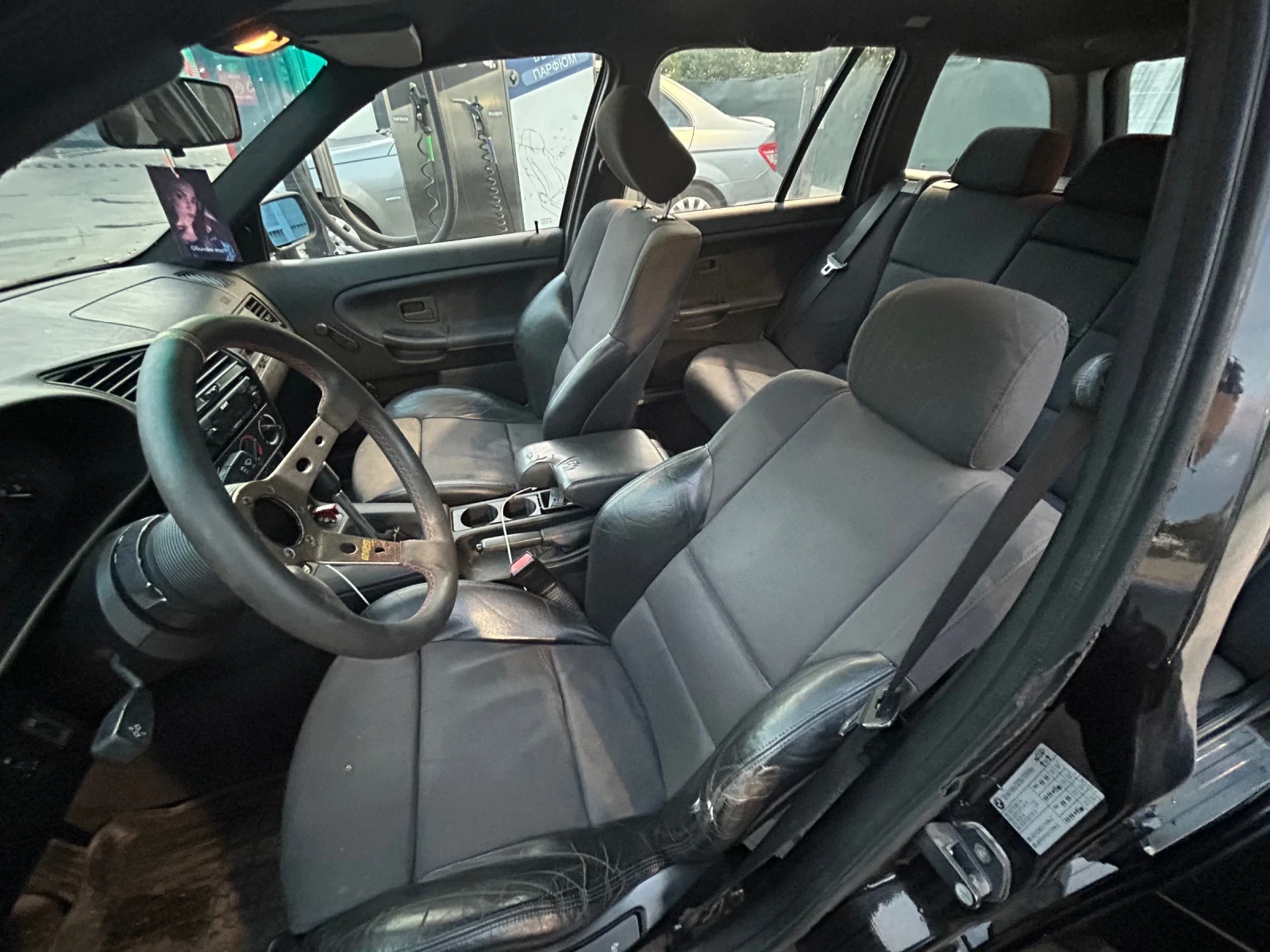 BMW 318 330D Узаконен, снимка 7 - Автомобили и джипове - 55566670