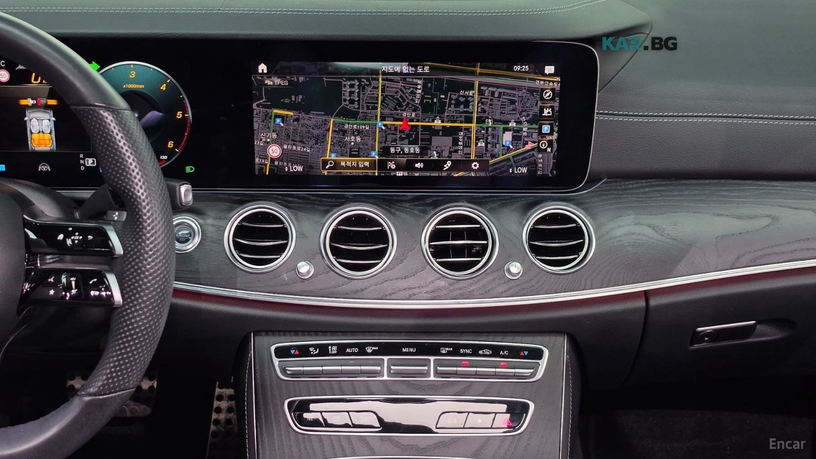 Mercedes-Benz E 220 d/4MATIC/AMG-LINE/SUNROOF/HEAD-UP, снимка 9 - Автомобили и джипове - 55699262