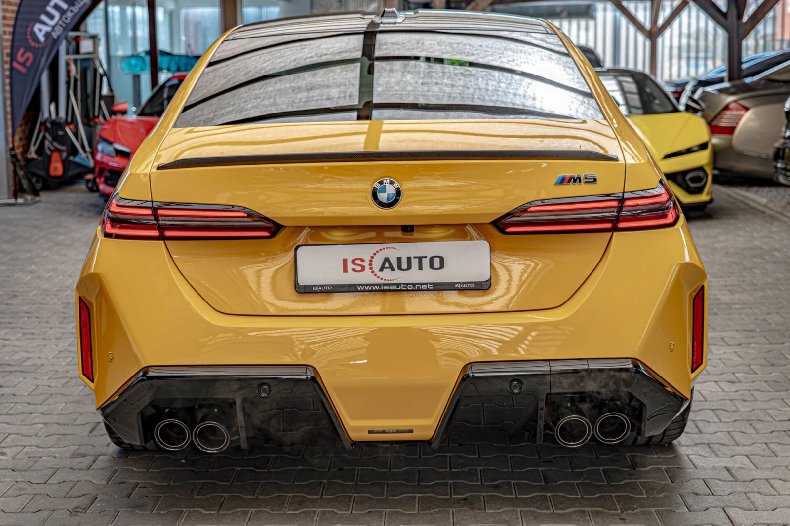 BMW M5 4.4 Plug-in Hybrid/Bower/HuD/Обдухване/Керамика/Ка, снимка 4 - Автомобили и джипове - 55979645