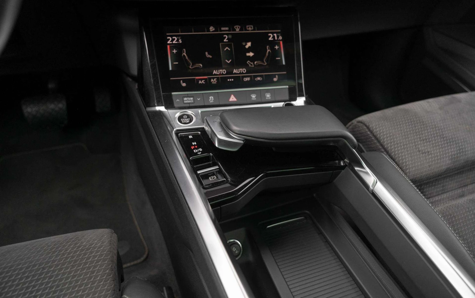 Audi E-Tron 55 S-Line, снимка 7 - Автомобили и джипове - 56206060