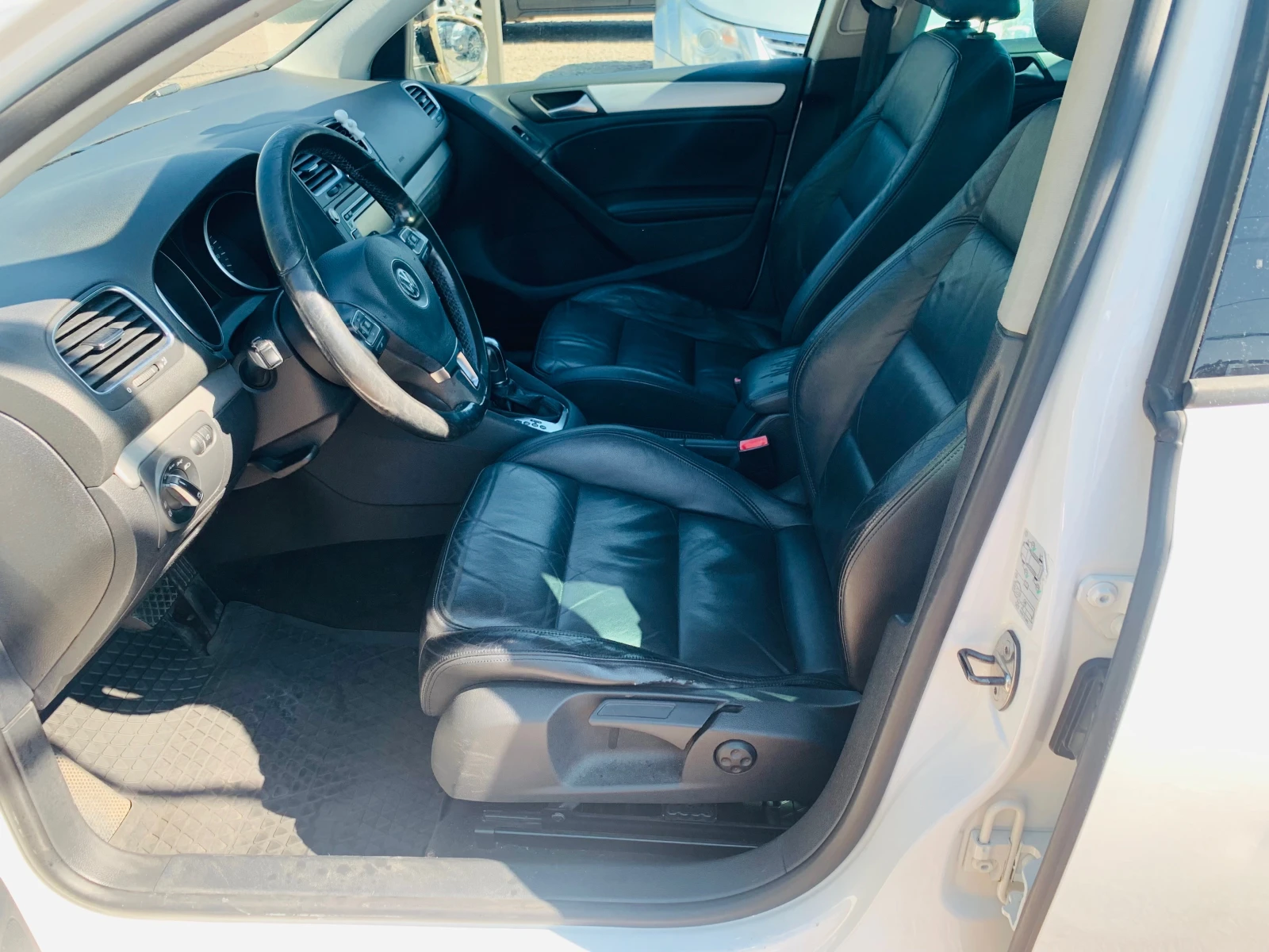 VW Golf 1.4tsi Avtomat, Koжа, снимка 10 - Автомобили и джипове - 56228243