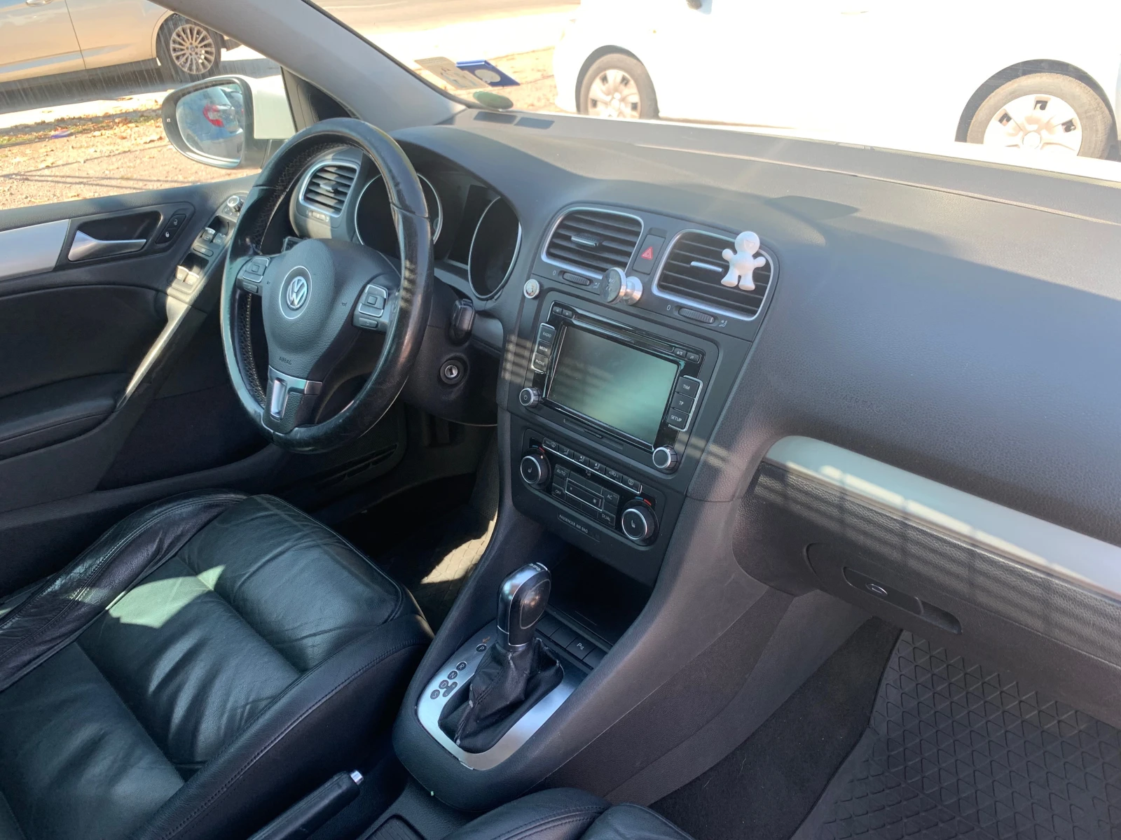 VW Golf 1.4tsi Avtomat, Koжа, снимка 13 - Автомобили и джипове - 56228243