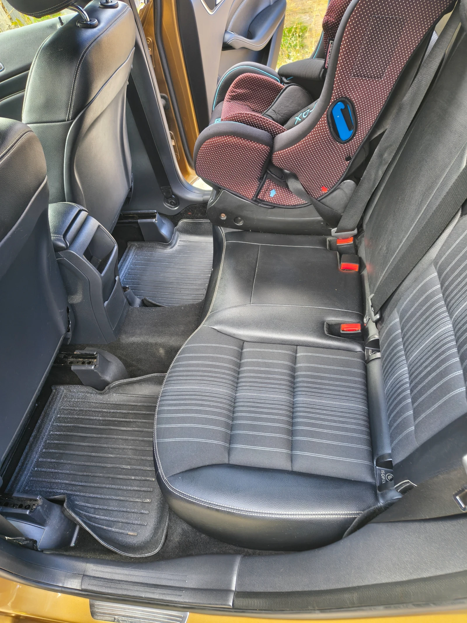 Mercedes-Benz B 180  CDI, снимка 11 - Автомобили и джипове - 56245168