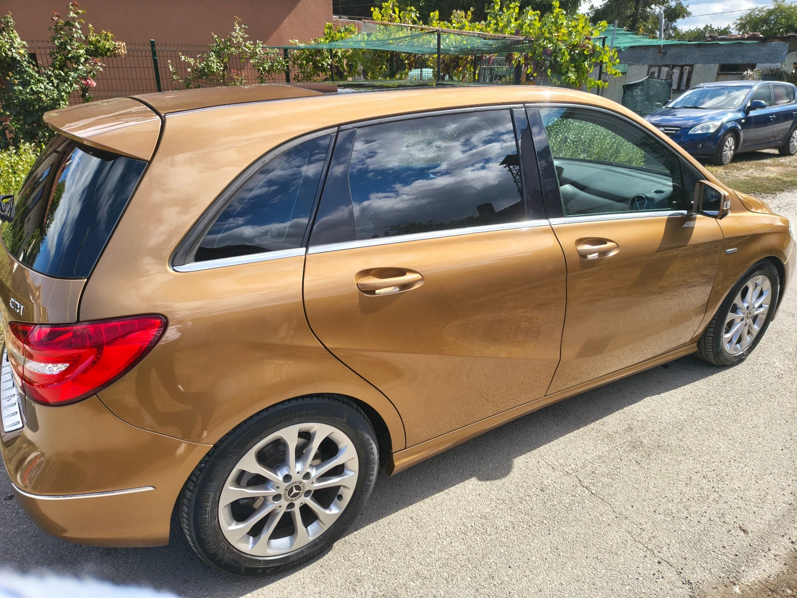 Mercedes-Benz B 180  CDI, снимка 5 - Автомобили и джипове - 56245168