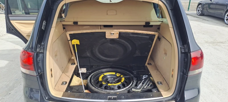 VW Touareg 2.5TDI 3броя 6скорости, снимка 8 - Автомобили и джипове - 25897465