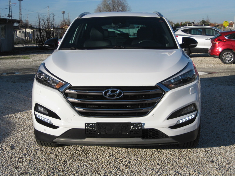 Hyundai Tucson 4 WD, снимка 2 - Автомобили и джипове - 39538071