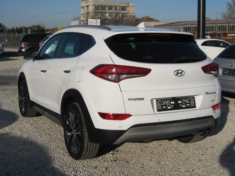 Hyundai Tucson 4 WD, снимка 7 - Автомобили и джипове - 39538071