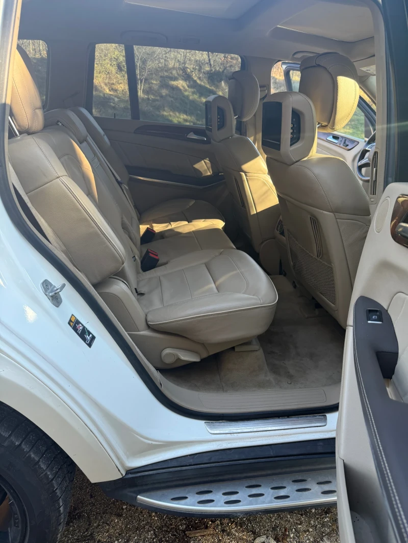 Mercedes-Benz GL 550 GL550 6.3 AMG LINE(Подгреви, Обдухване, 360 Камери, снимка 11 - Автомобили и джипове - 52736864