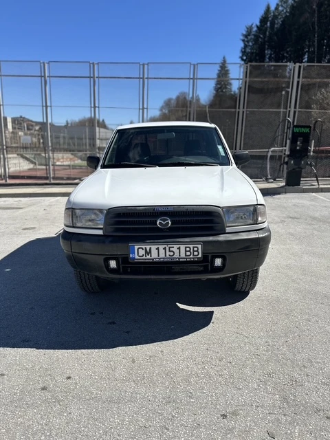 Mazda B2500, снимка 3 - Автомобили и джипове - 49563313