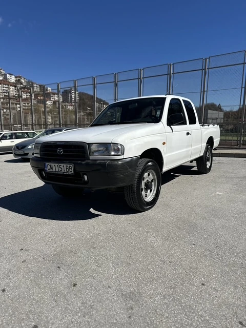 Mazda B2500, снимка 1 - Автомобили и джипове - 49563313