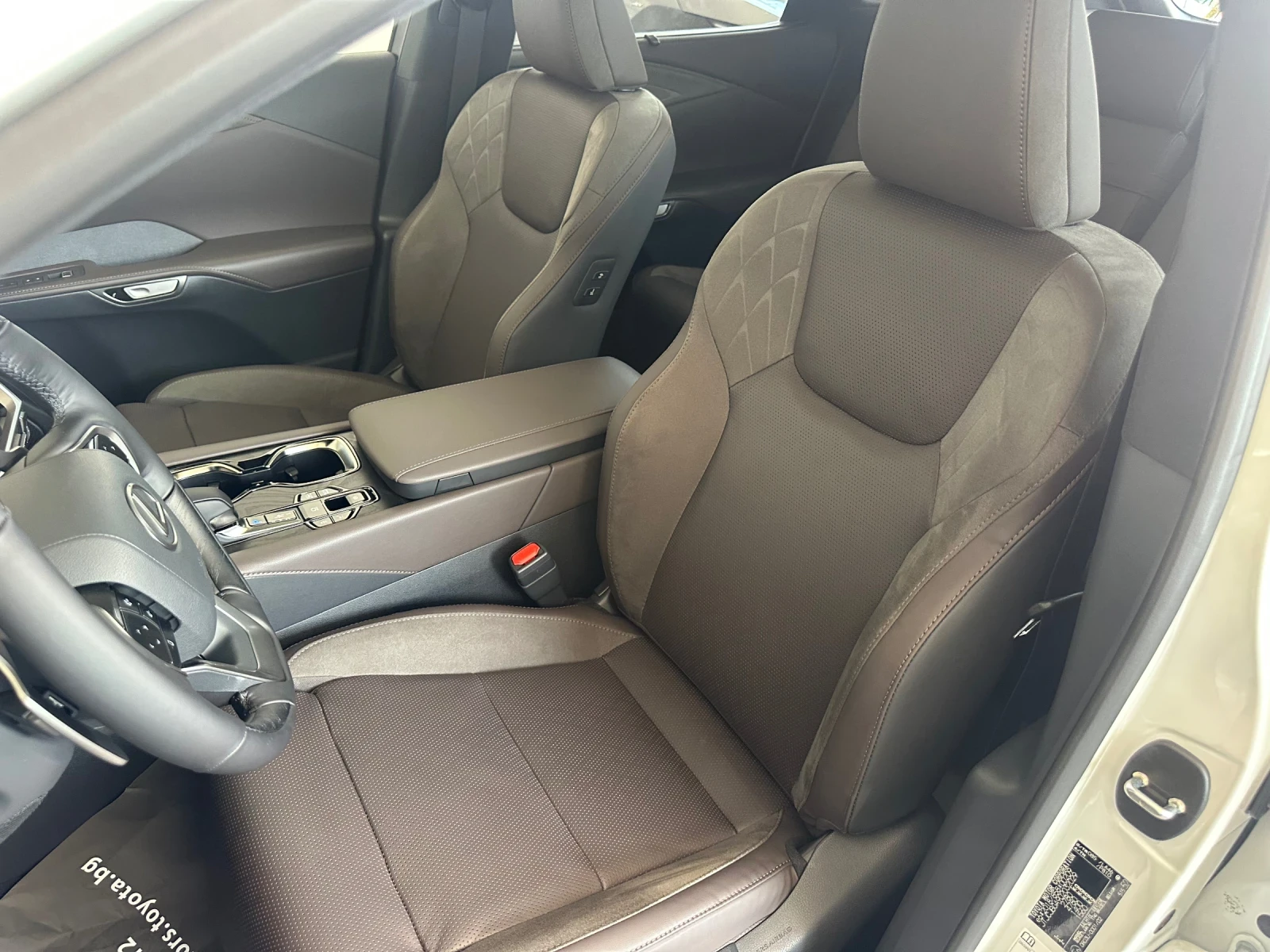 Lexus RX 450h plus Luxury - изображение 10