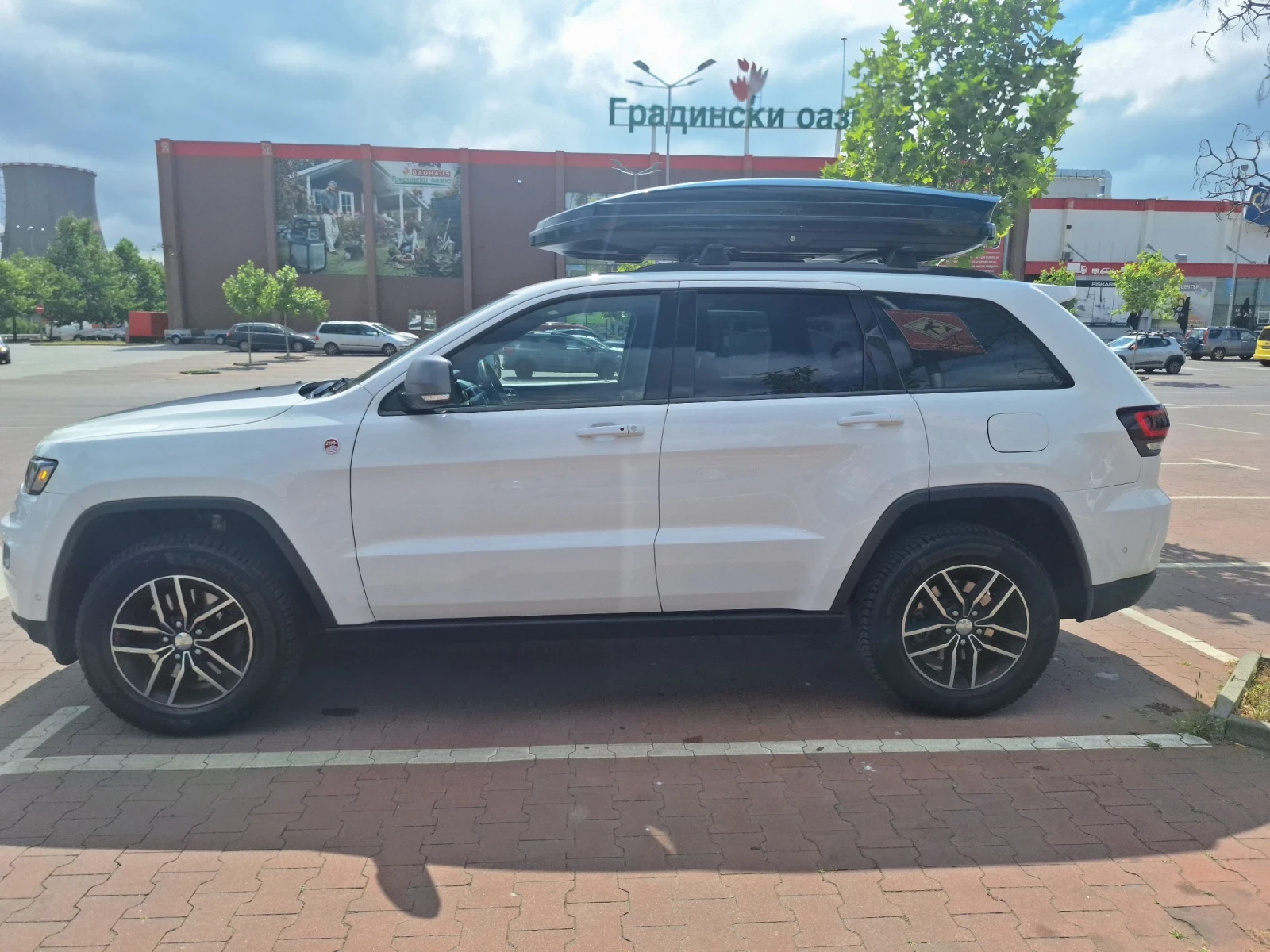 Jeep Grand cherokee TRAILHAWLK 5.7 HEMI LPG - изображение 4