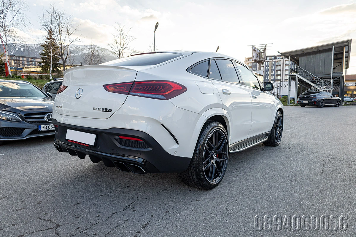 Mercedes-Benz GLE 63 S AMG 4M COUPE CARBON 3xEXCL DESIGNO BUMEISTER PANORAMA, снимка 8 - Автомобили и джипове - 54101925